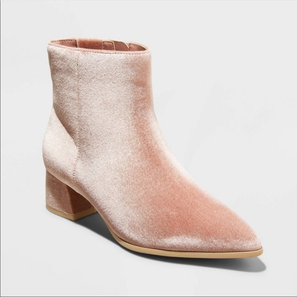 Women's Delilah Heeled Ankle Boots - A
New Day Blush 5 - Picture 1 of 4
